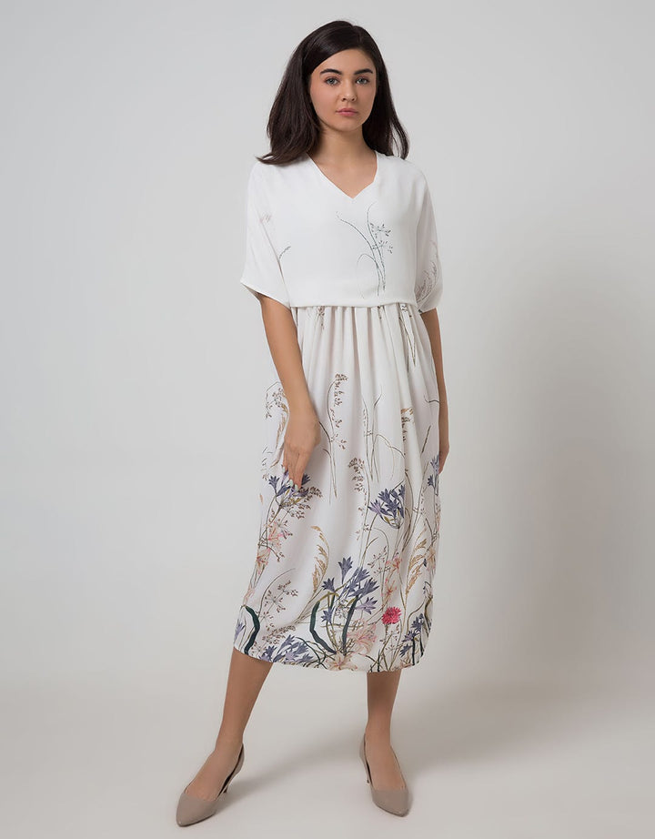 Minimal Summer Breeze Caftan Dress