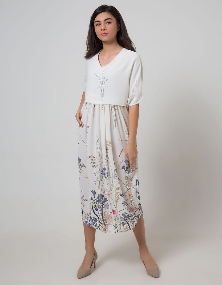Minimal Summer Breeze Caftan Dress
