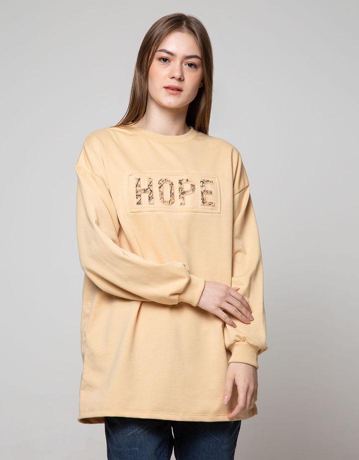EMBOSSED SWEATSHIRT
