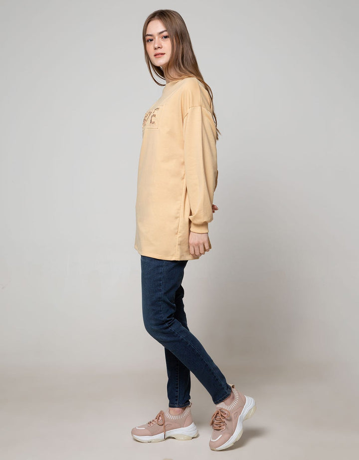 EMBOSSED SWEATSHIRT