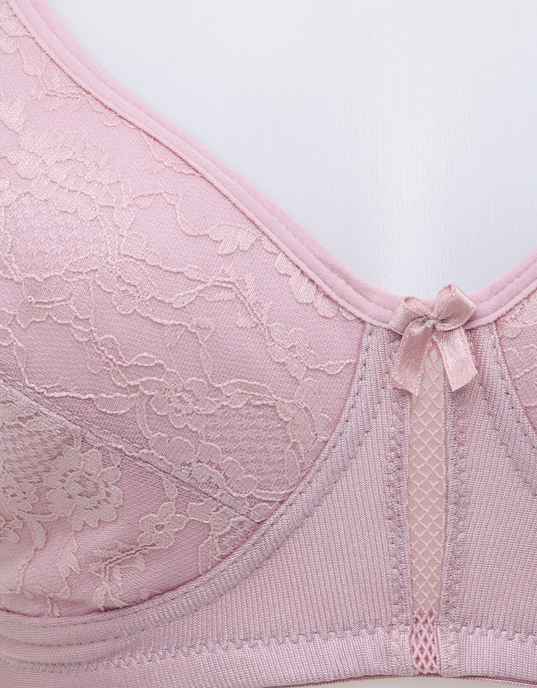Tulip Sexy Lace Non Wire Bra Wanita