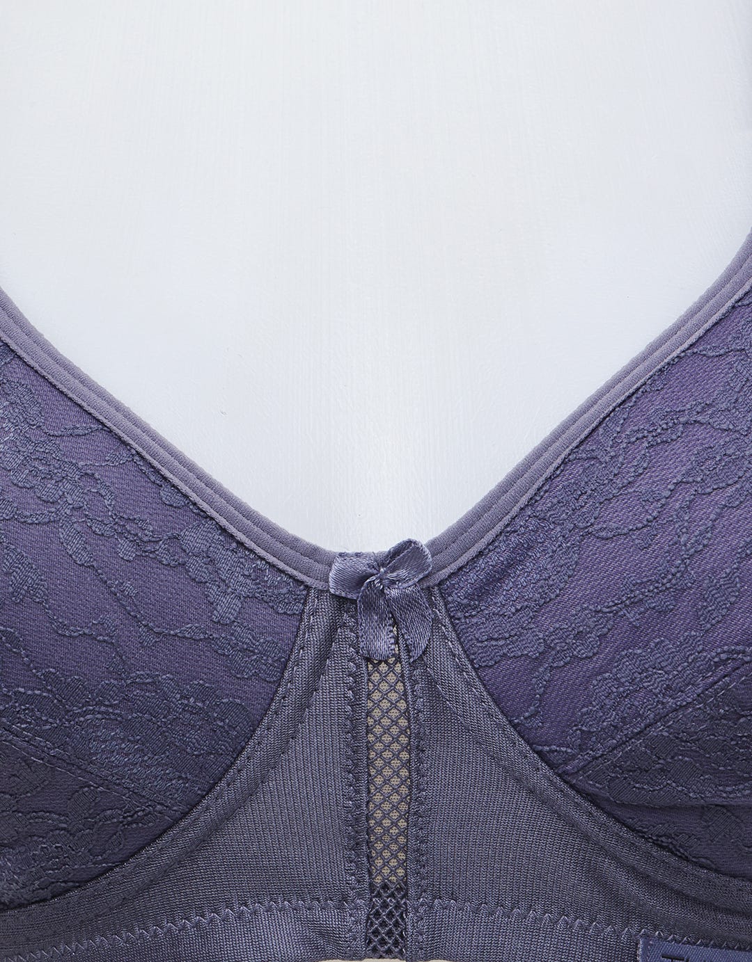 Tulip Sexy Lace Non Wire Bra Cute Wanita