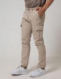 MOC Men Mickisi Celana Panjang Chinos