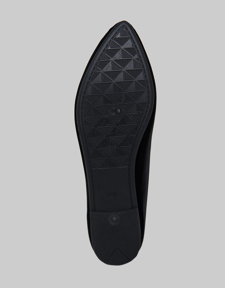 Laviola Flat Shoes Slip On Wanita