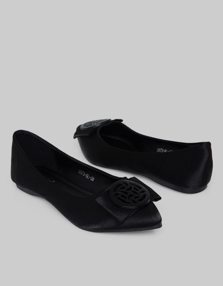 Laviola Flat Shoes Unique Wanita