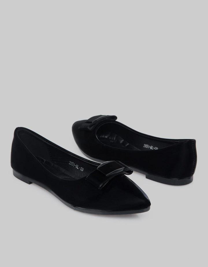 Laviola Big Brooch Flat Shoes Wanita