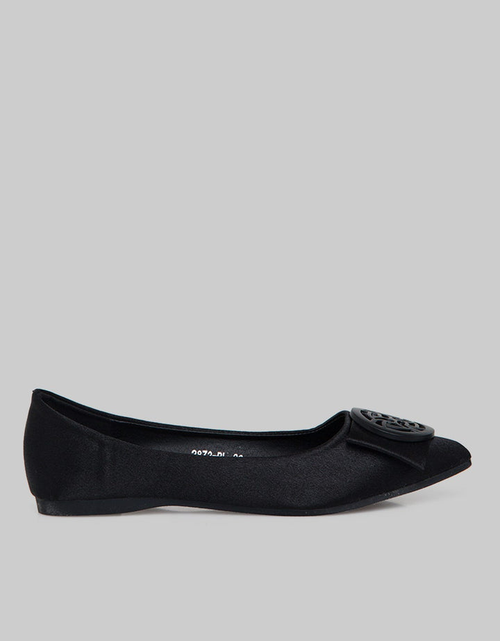 Laviola Pin Circle Sepatu Flat Wanita