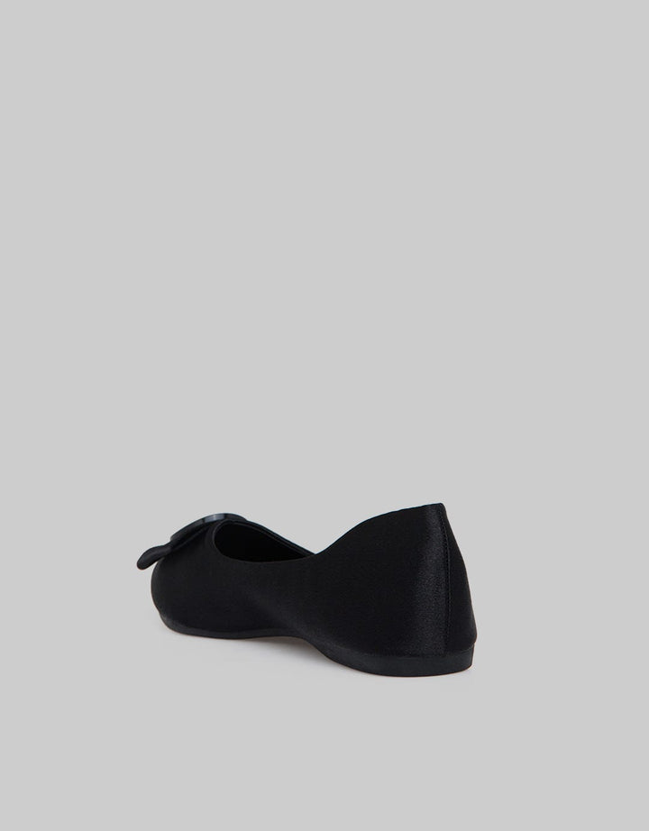 Laviola Pin Hole Sepatu Flat Wanita