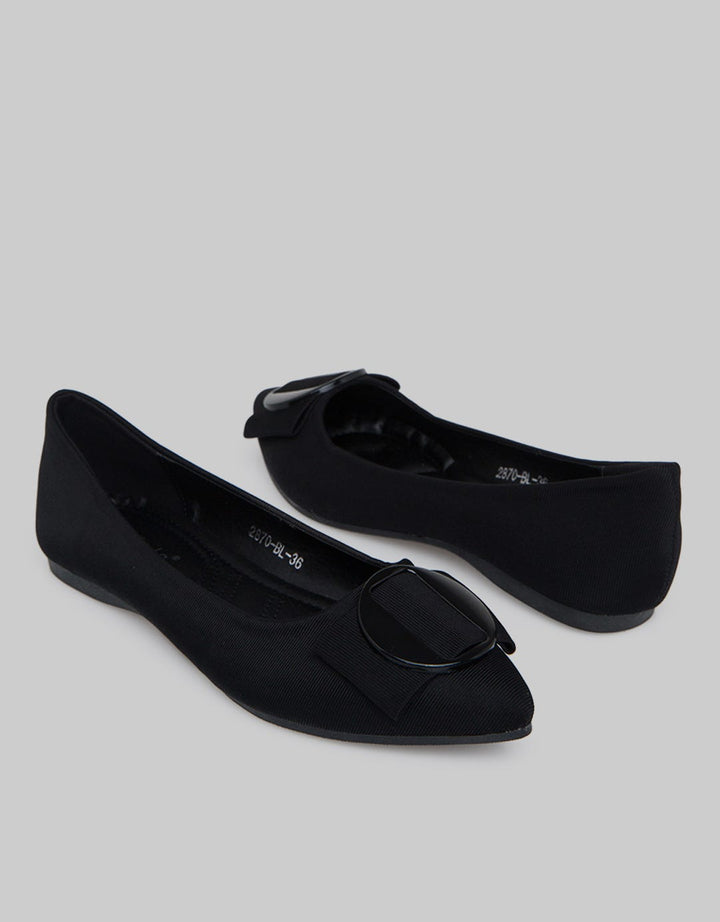 Laviola Flat Shoes Round Logo Wanita