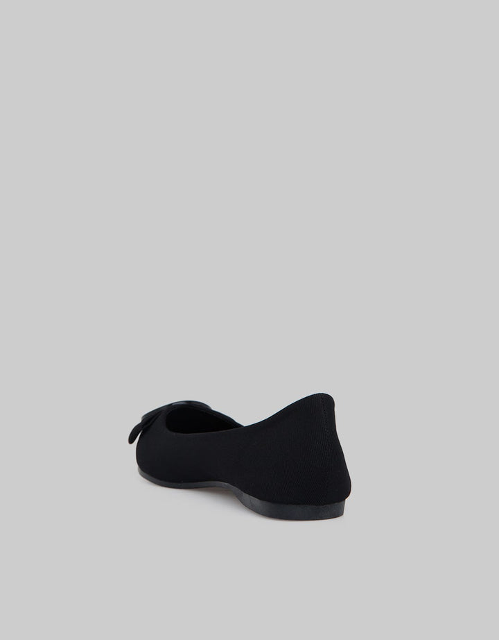 Laviola Flat Shoes Round Logo Wanita