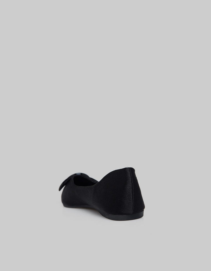 Laviola Flat Shoes Wanita