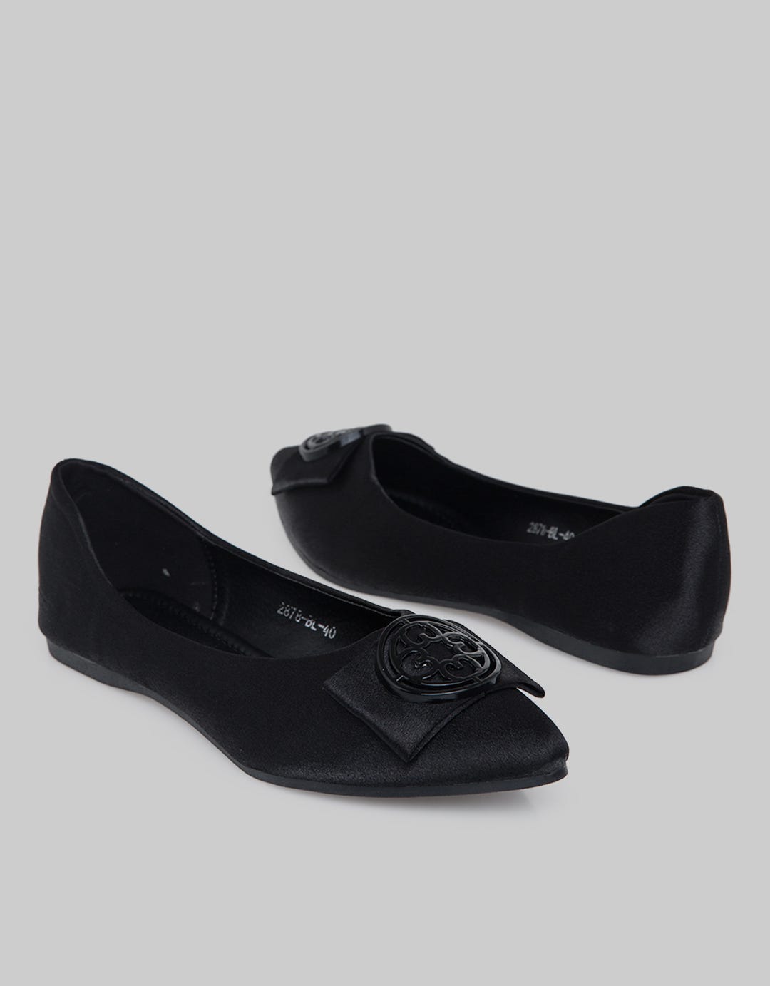 Laviola Big Brooch Flat Shoes Wanita
