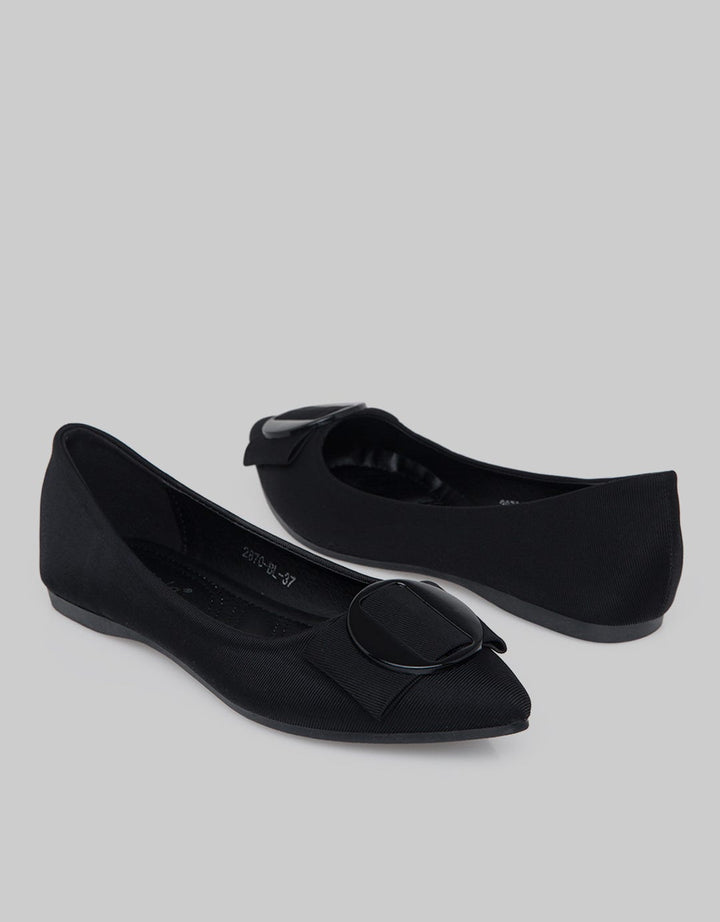 Laviola Pointy Flat Shoes Wanita