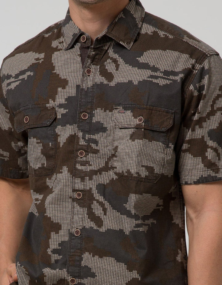 Cardinal Casual Men Kemeja Lengan Pendek