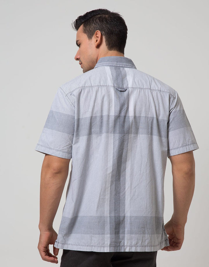 Cardinal Casual Men Kemeja Lengan Pendek
