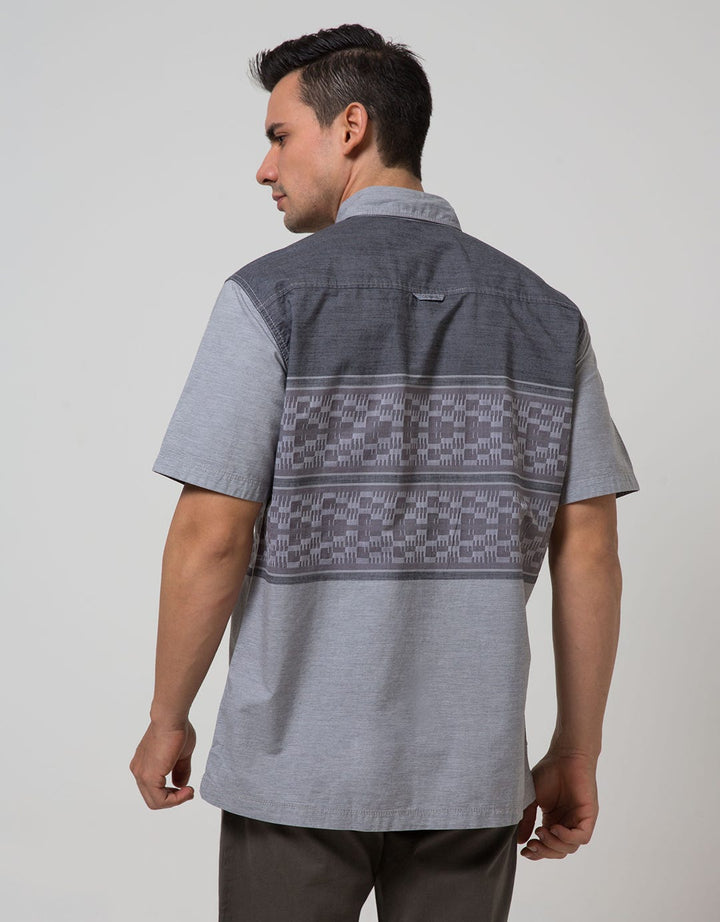 Cardinal Casual Men Kemeja Lengan Pendek