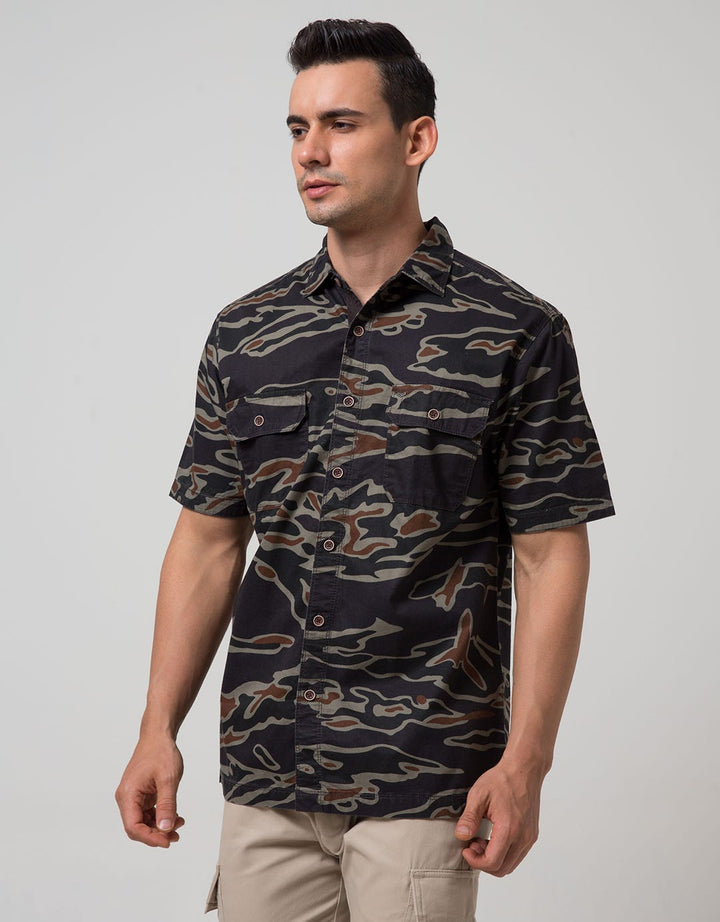 Cardinal Casual Men Kemeja Lengan Pendek