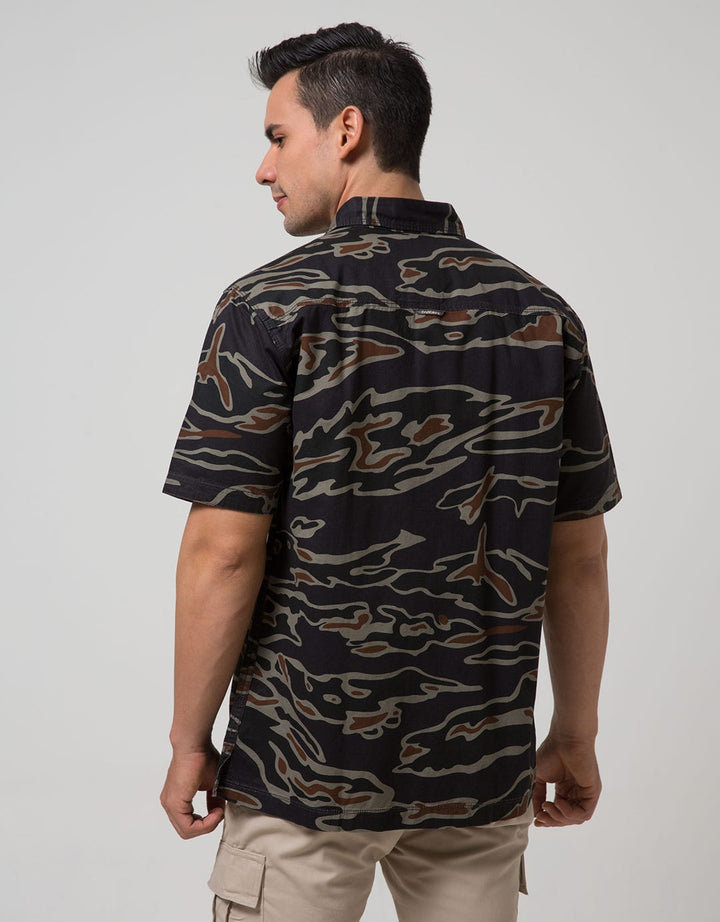 Cardinal Casual Men Kemeja Lengan Pendek