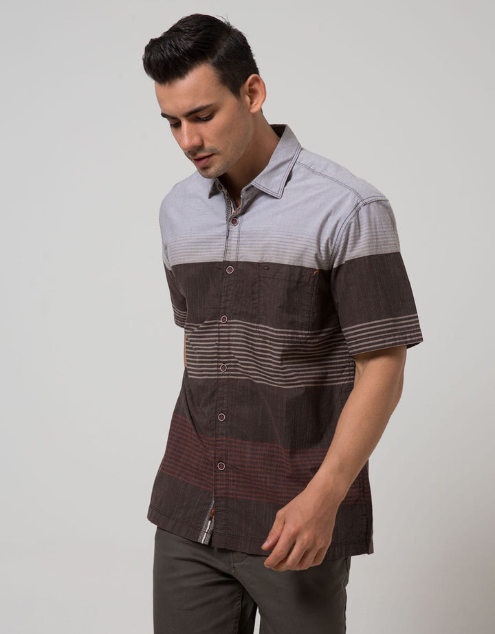 Cardinal Casual Men Kemeja Lengan Pendek