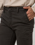 Cardinal Casual Men Celana Chinos