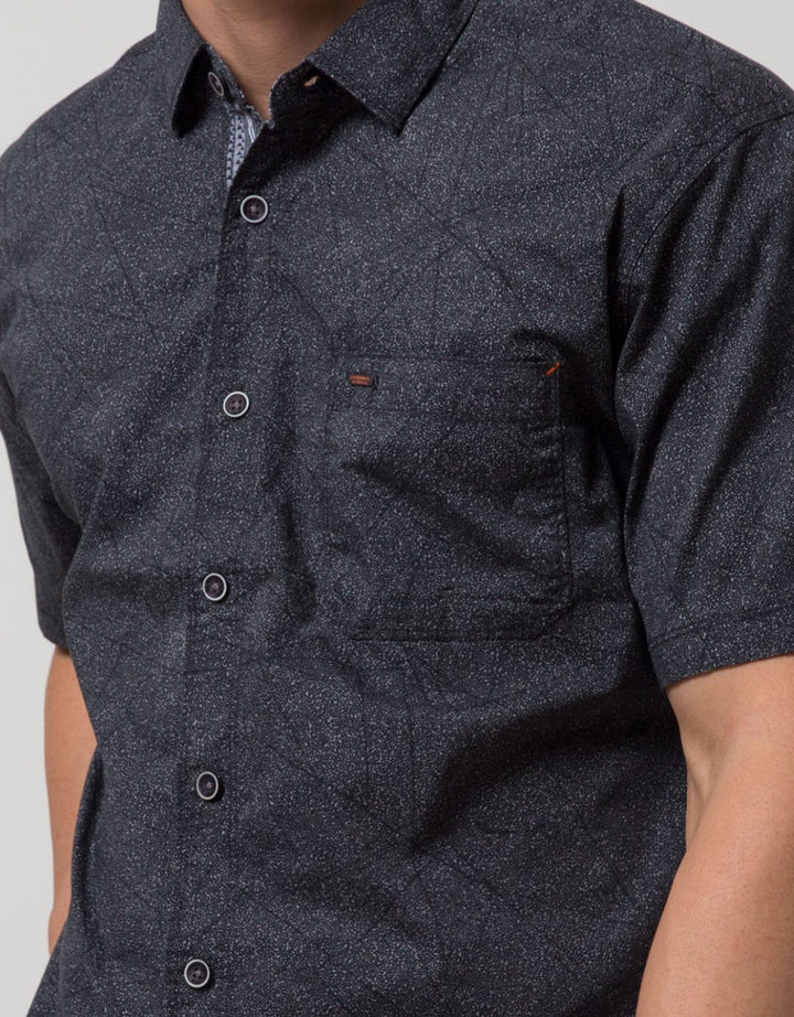 Cardinal Casual Men Kemeja Lengan Pendek