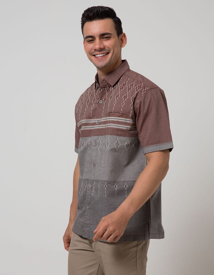 Cardinal Casual Men Kemeja Lengan Pendek