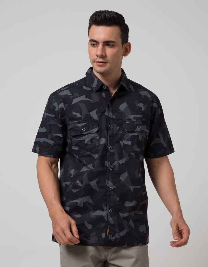 Cardinal Casual Men Kemeja Lengan Pendek