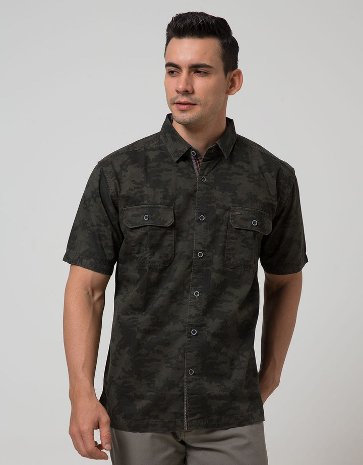 Cardinal Casual Men Kemeja Lengan Pendek