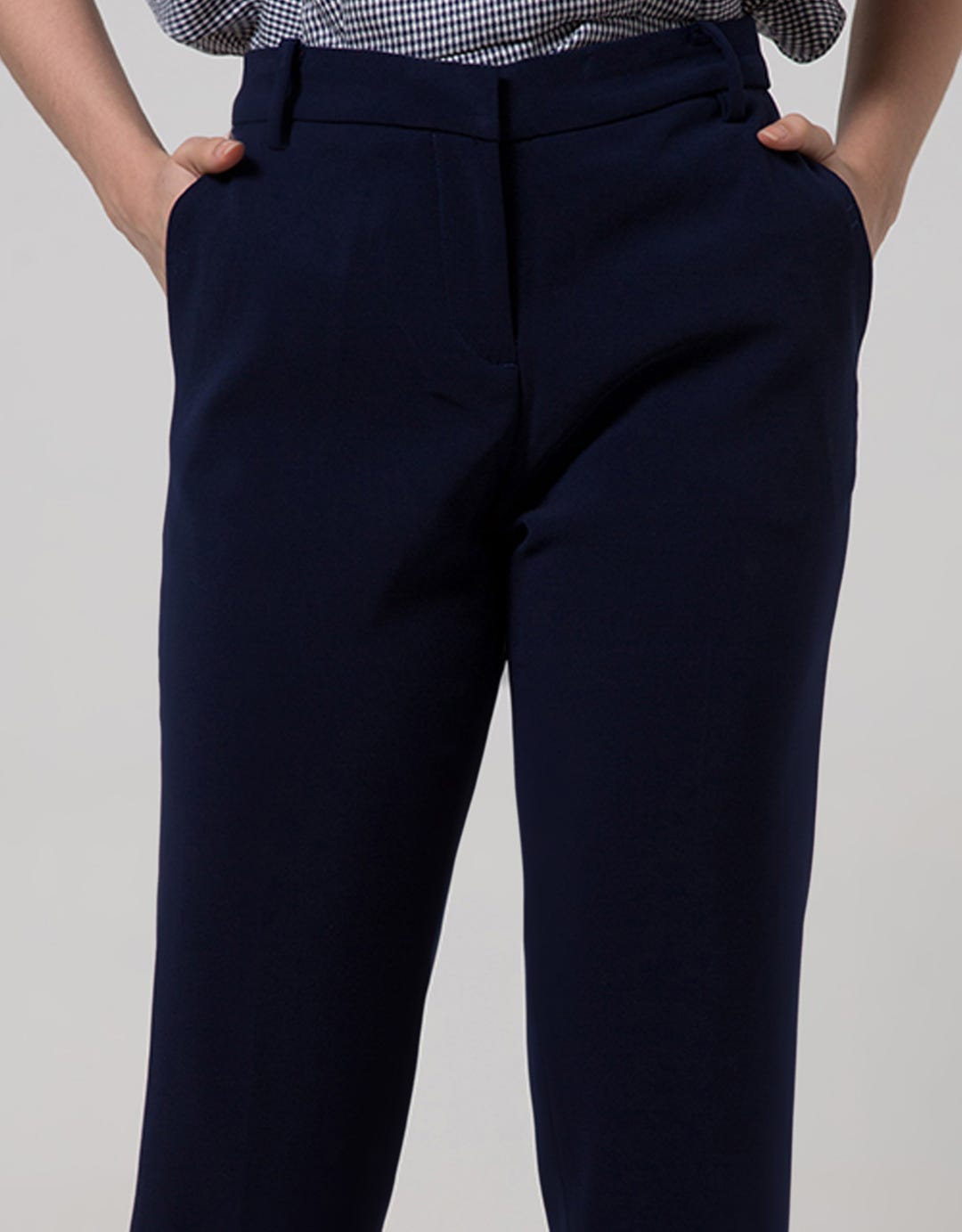 Cardinal Femme Plain Look With Belt Loops Celana Slimfit Wanita