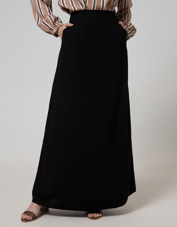 Cardinal Femme Rok Panjang
