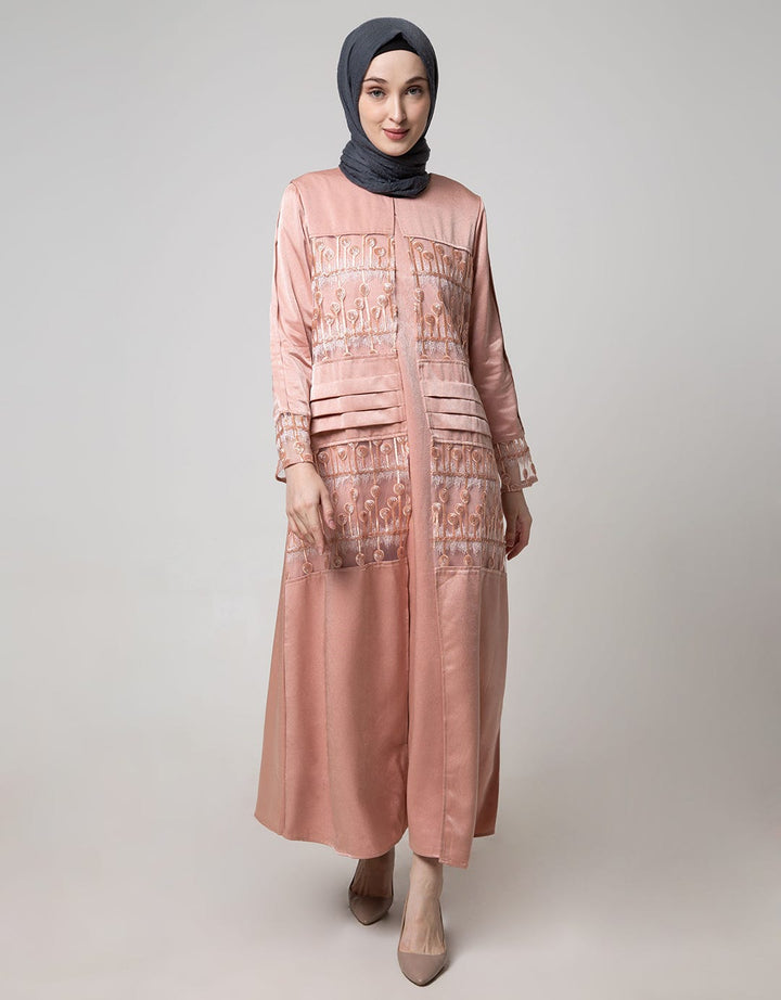 Cardinal Femme Floral Embroidery Dress