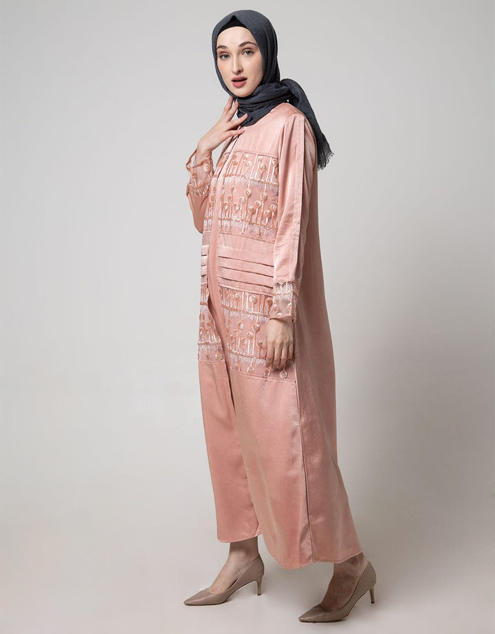 Cardinal Femme Floral Embroidery Dress