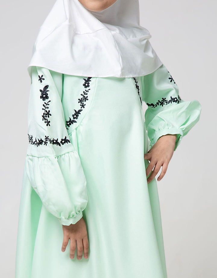 Donita Muslim Beautiful Green