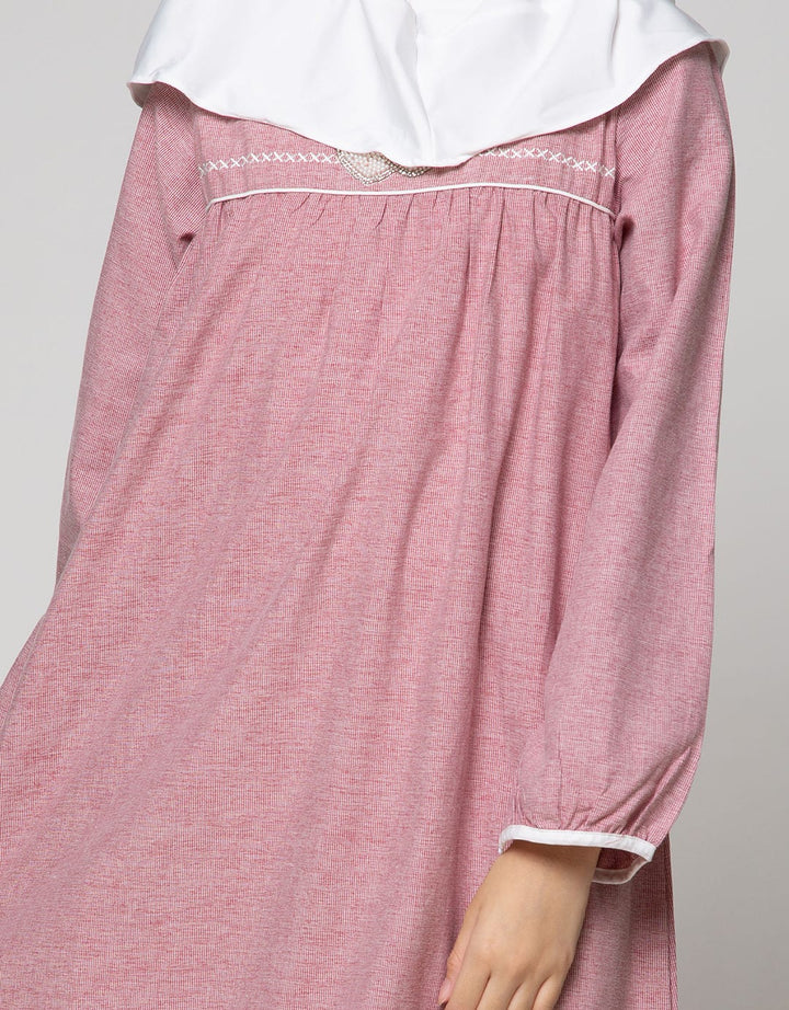 Donita Muslim Heart With Embroidery