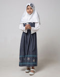 Donita Muslim Jeans Paris