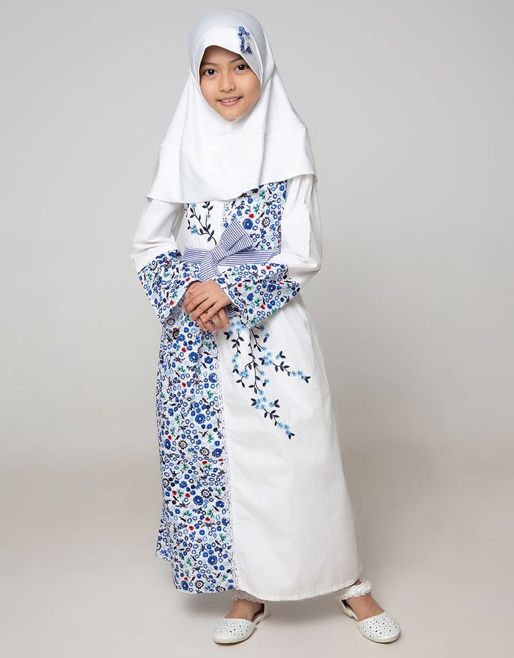Donita Muslim Blue Flower