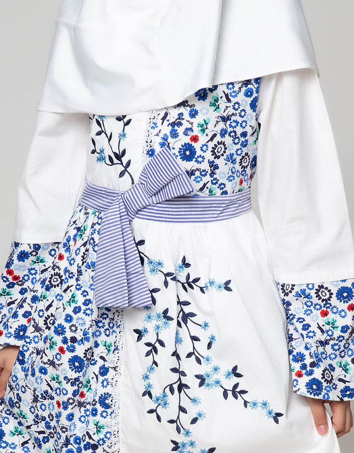 Donita Muslim Blue Flower