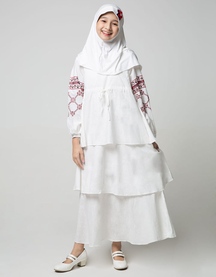 Donita Muslim Full With Layer
