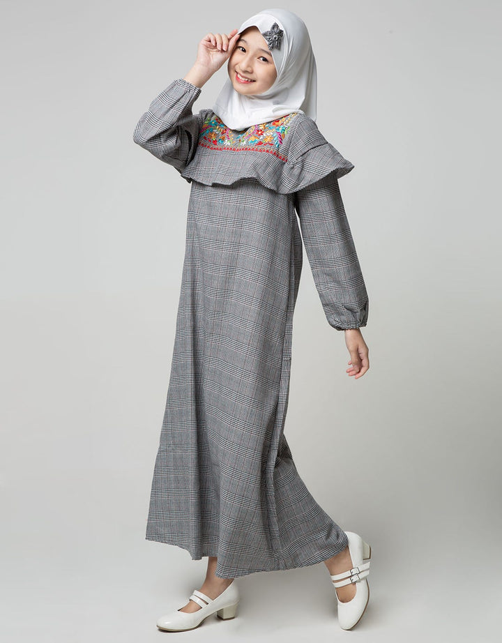 Donita Muslim Kotak-Kotak