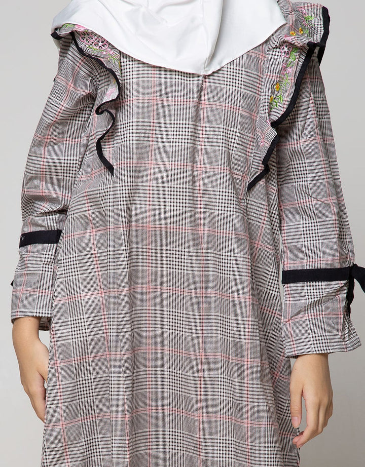 Donita Muslim Motif Kotak-Kotak