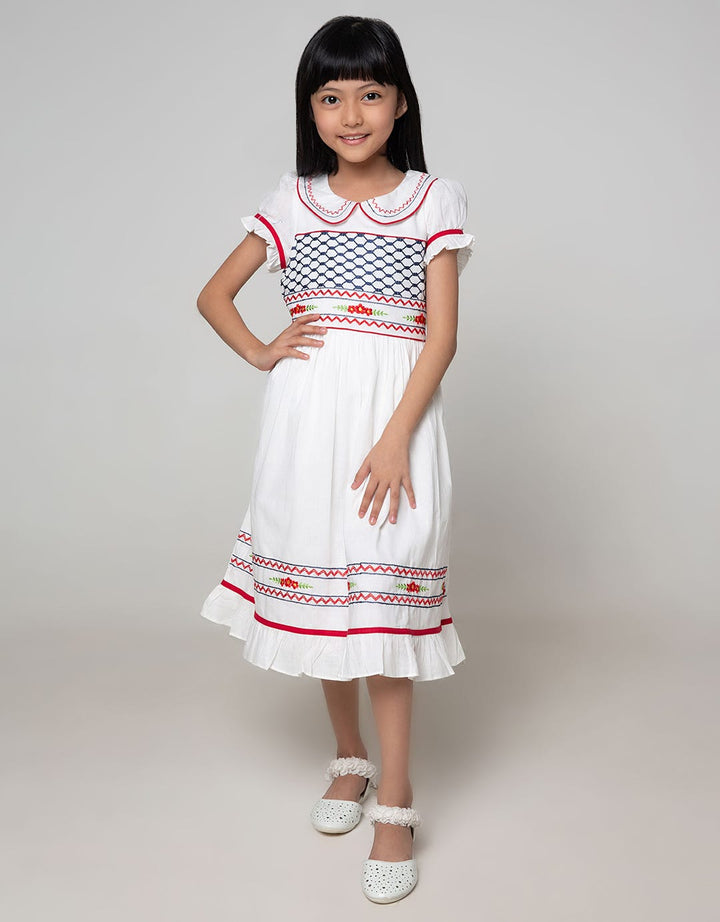Donita Casual White W Colar