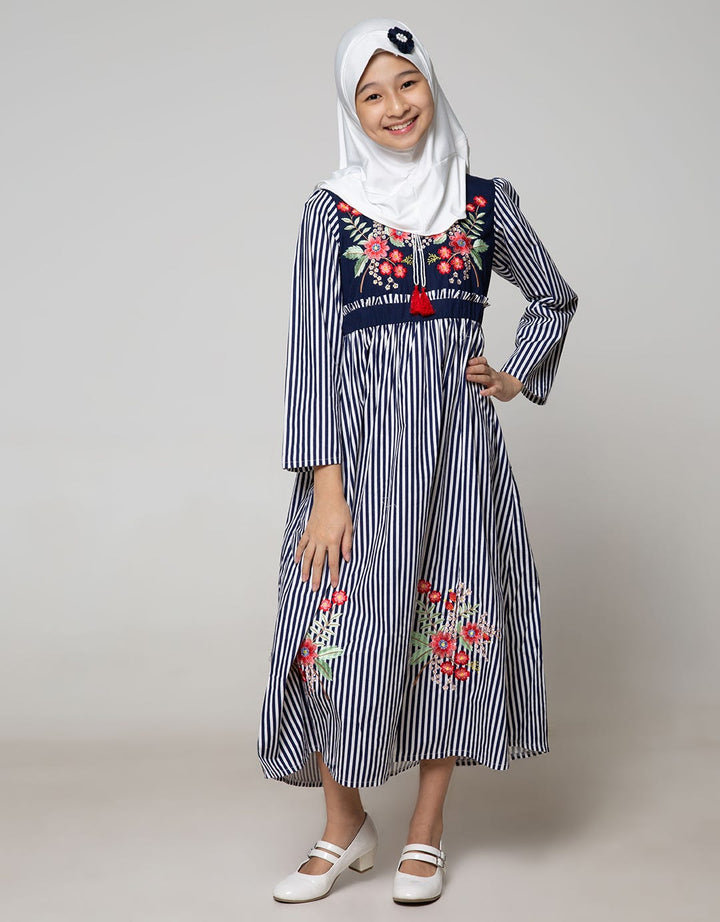 Donita Baju Muslim Stripe