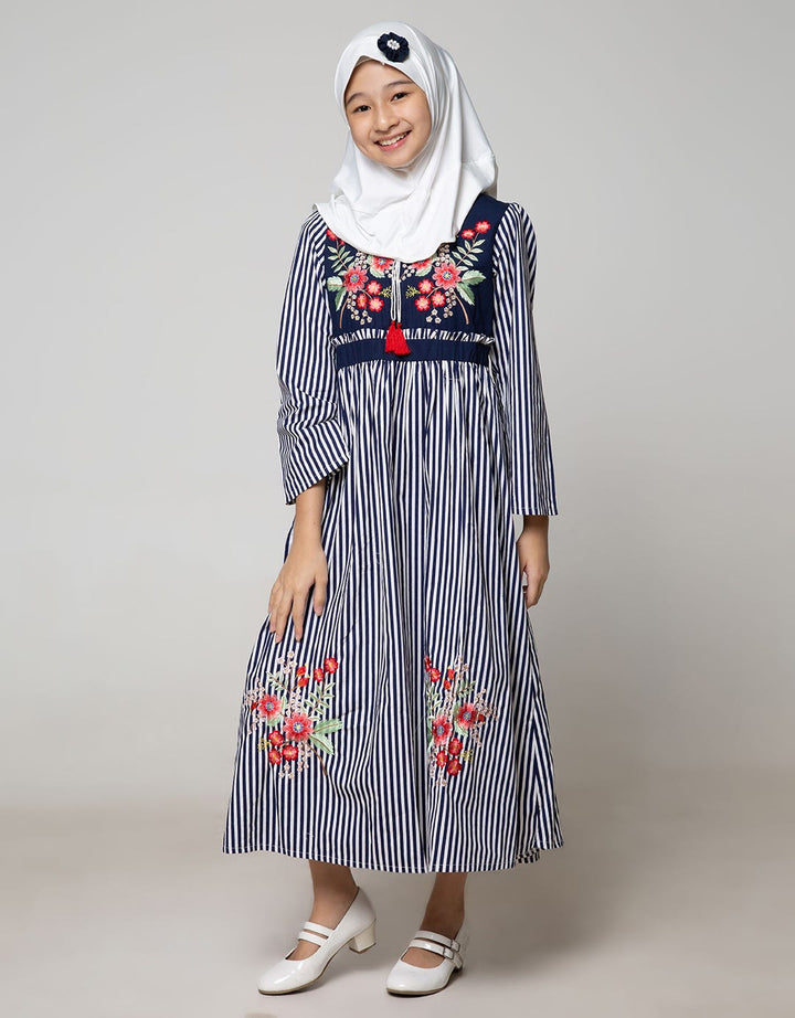 Donita Baju Muslim Stripe