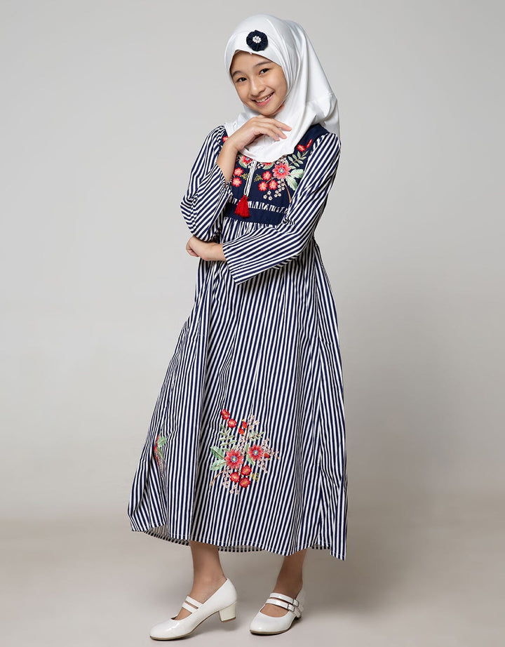 Donita Baju Muslim Stripe