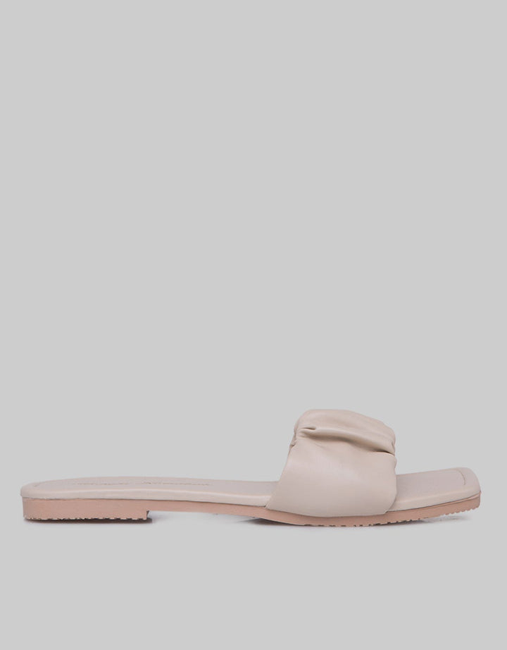 Yongki Komaladi Shaqila Sandals