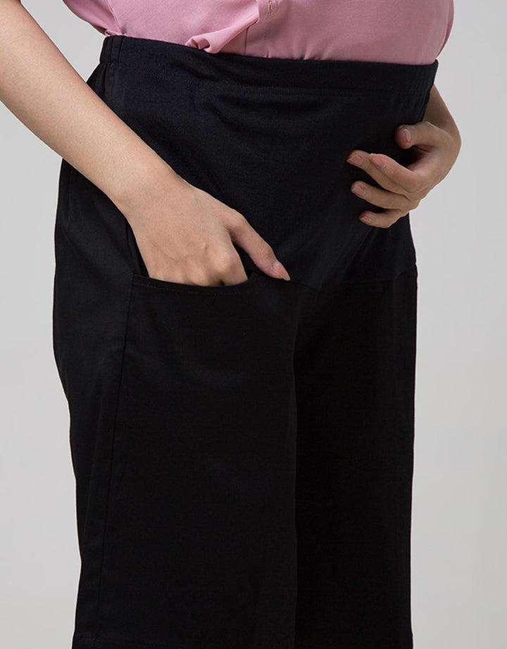 St. Yves Mom Short Pants Mom