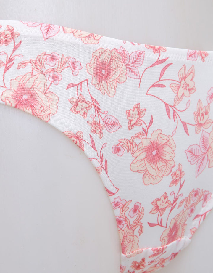 St. Yves Mini Briefs Lace Putri