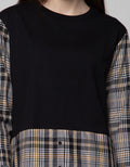 Details Sweatshirt Top Knit with Kombinasi Woven Kotak