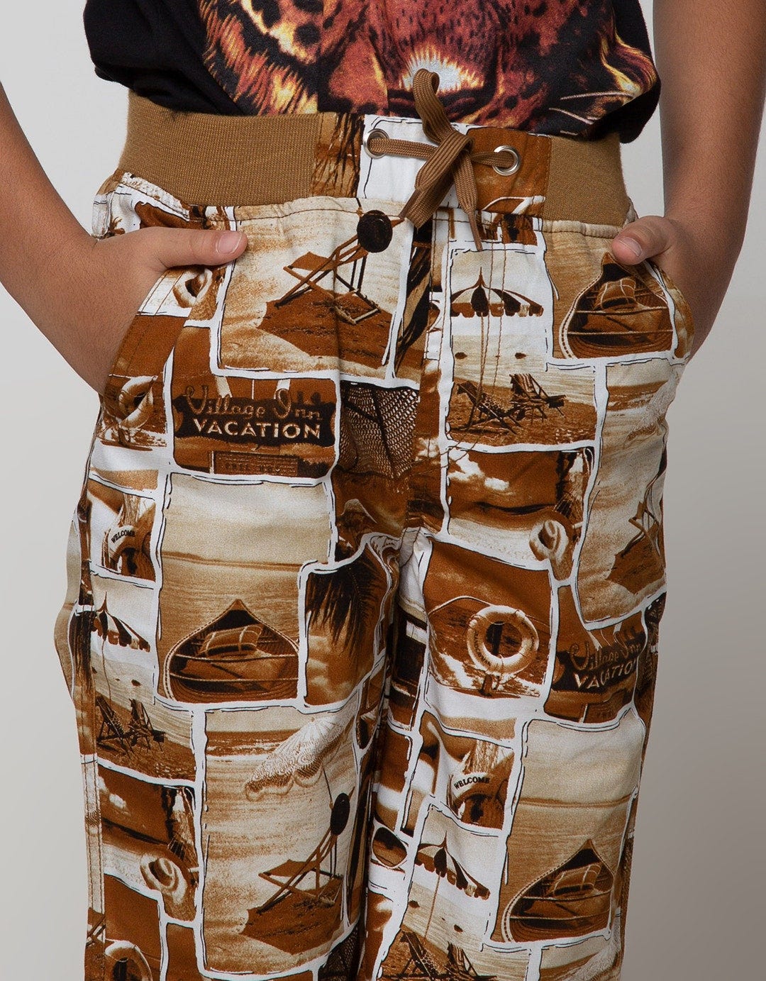 Nevada Short Woven  Ki Crop Collage Beach Kicwv004:Sand:9-10:Print:Short Pants