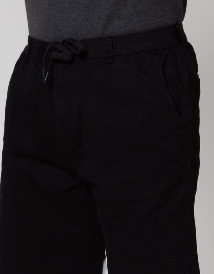 Andrew Smith Plain Celana Pendek Pria